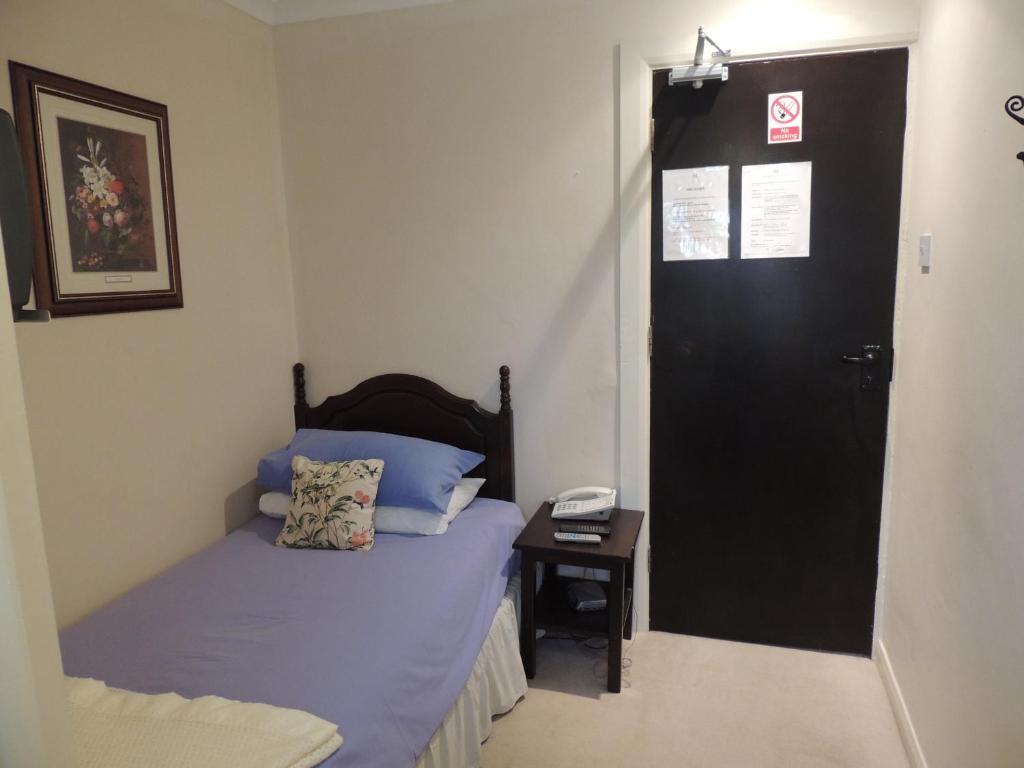 Mannings Heath Hotel Horsham Habitación foto