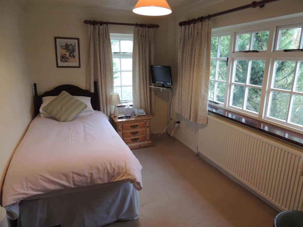 Mannings Heath Hotel Horsham Habitación foto