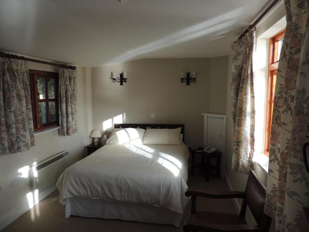 Mannings Heath Hotel Horsham Habitación foto