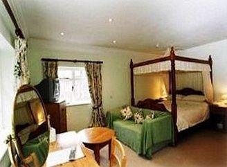 Mannings Heath Hotel Horsham Exterior foto
